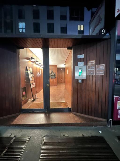 Victory House Apartment Milan Bagian luar foto