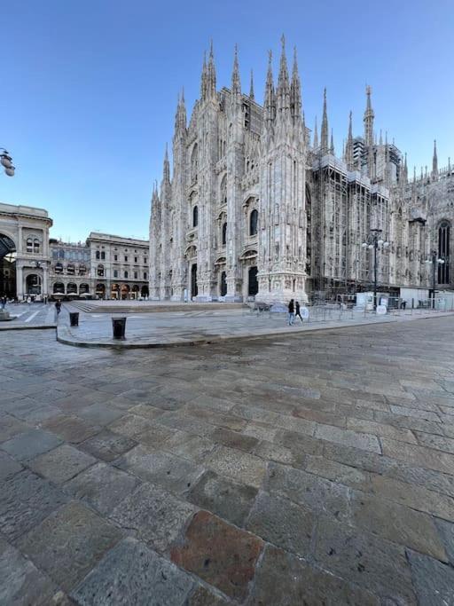 Victory House Apartment Milan Bagian luar foto