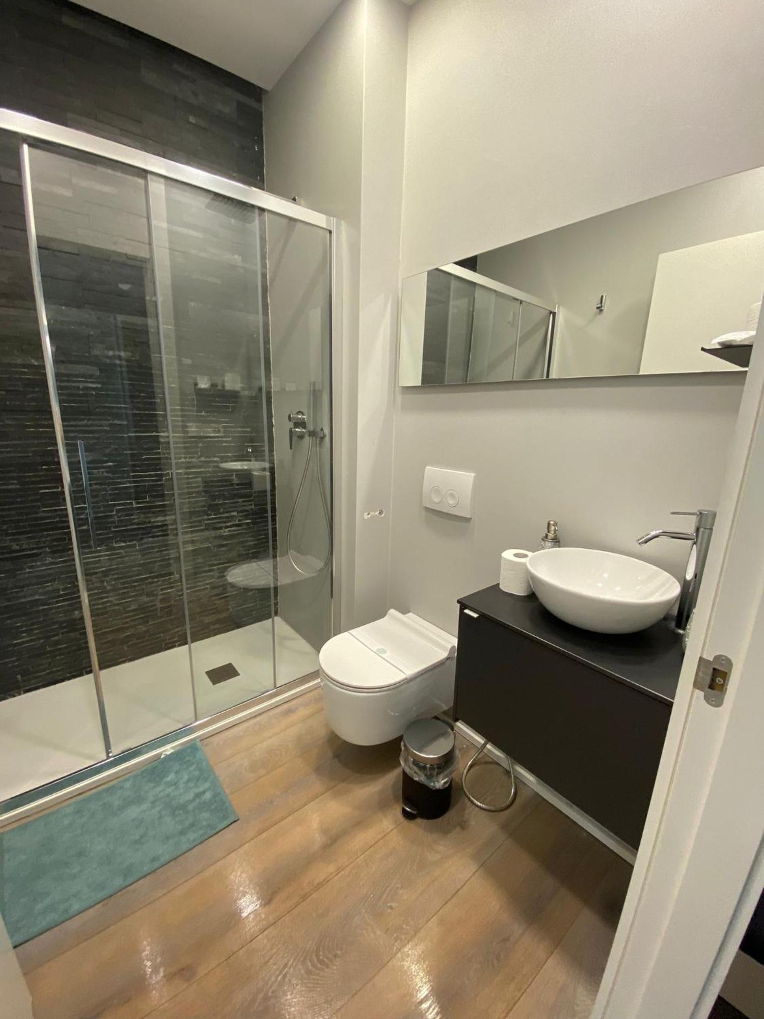 Victory House Apartment Milan Bagian luar foto